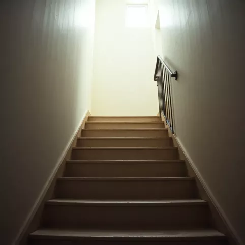 Ile czasu zajmuje sprzątanie klatki schodowej w bloku