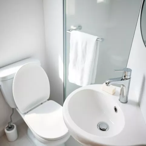 Ile kosztuje sprzątanie łazienki